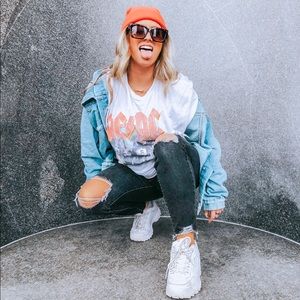 Black Levi’s Jeans